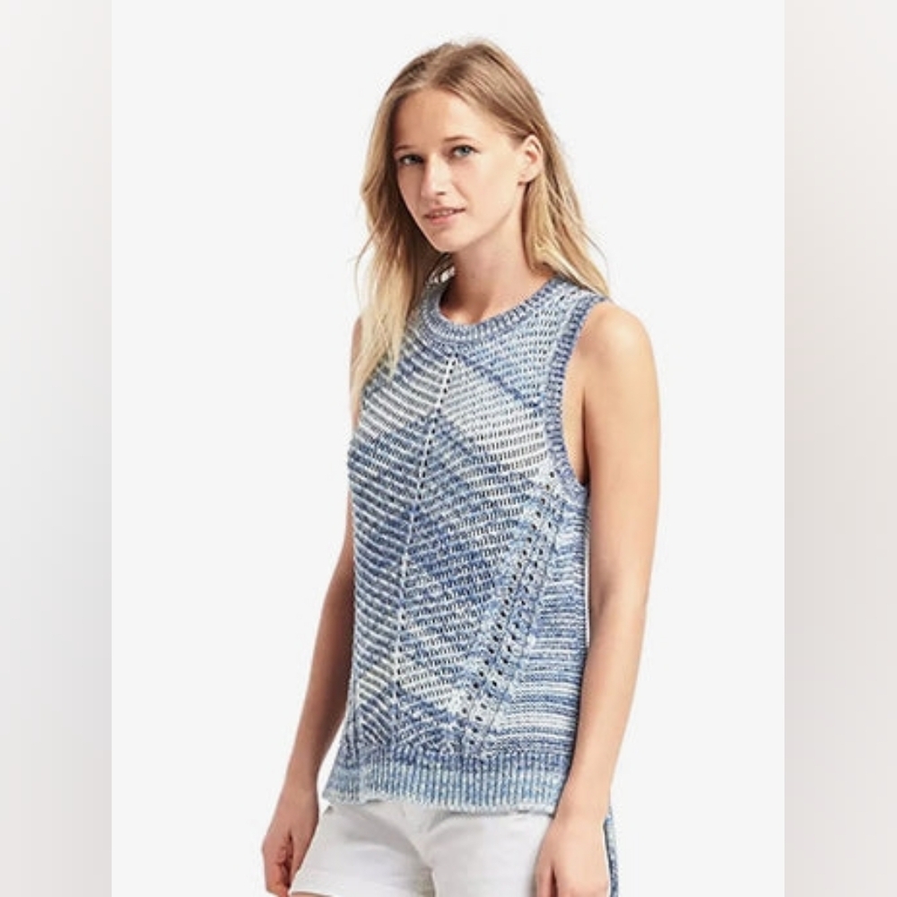 GAP Ombrè Sleeveless Cotton Cheveron Knit Tank With In Blue Marled Yarn Size M